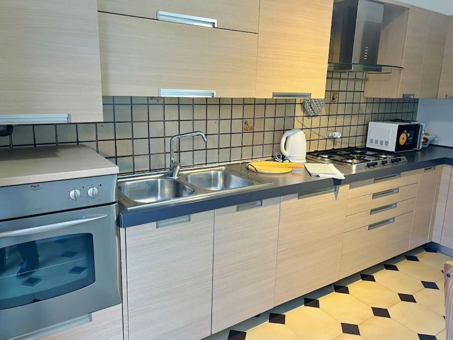 Business And Family House Con 3 Camere Da Letto Bergamo Exteriör bild